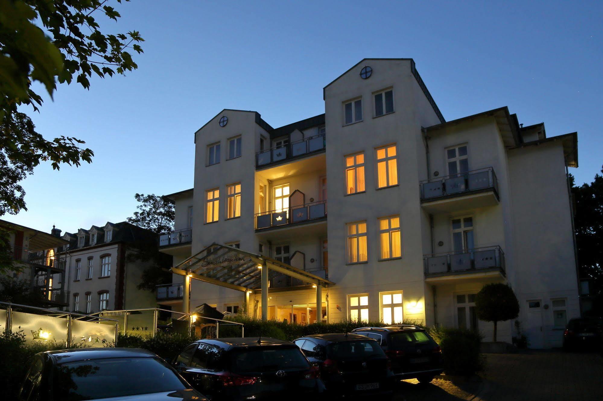 Aparthotel Seeschloesschen Zinnowitz Buitenkant foto