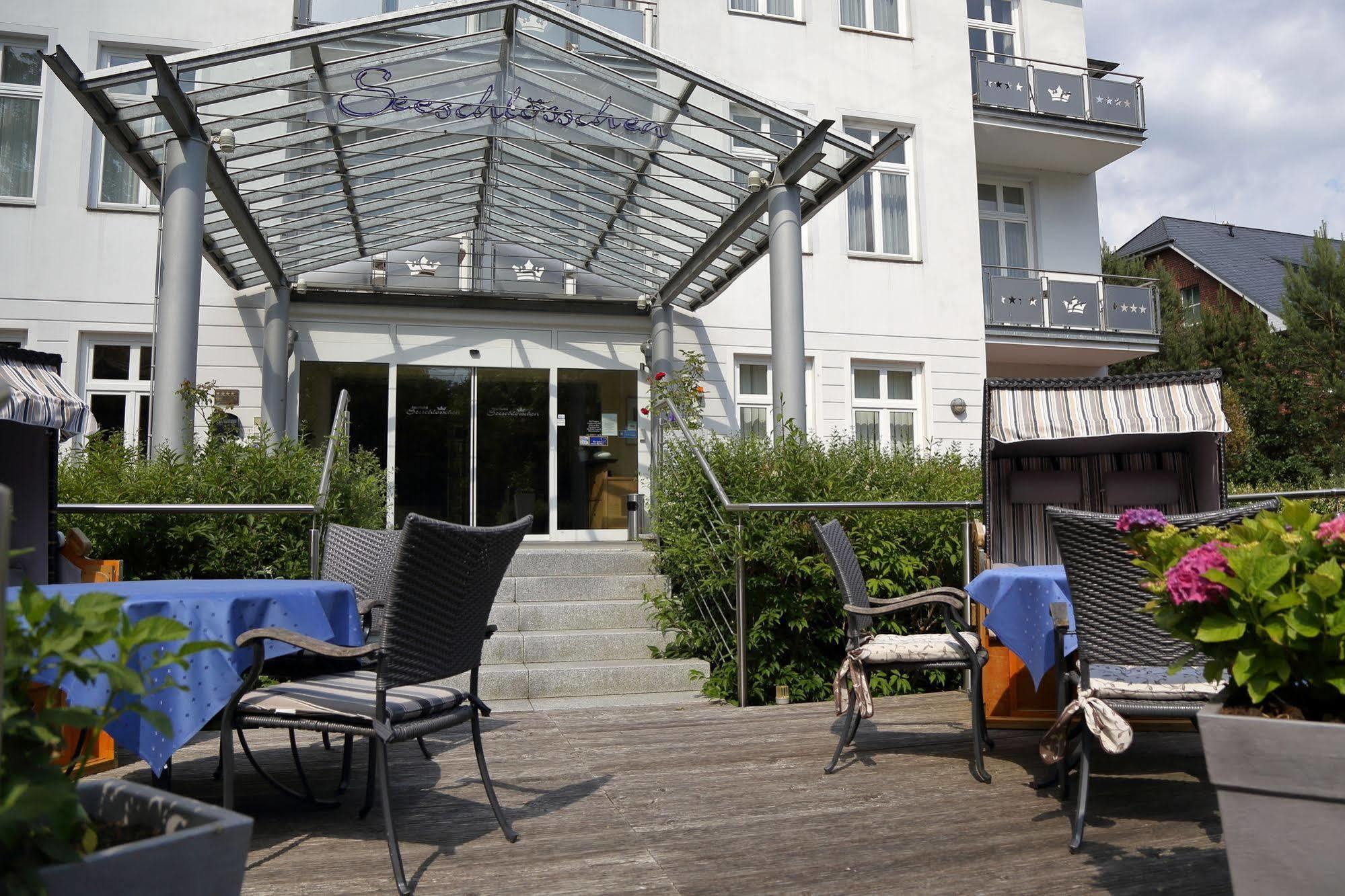 Aparthotel Seeschloesschen Zinnowitz Buitenkant foto