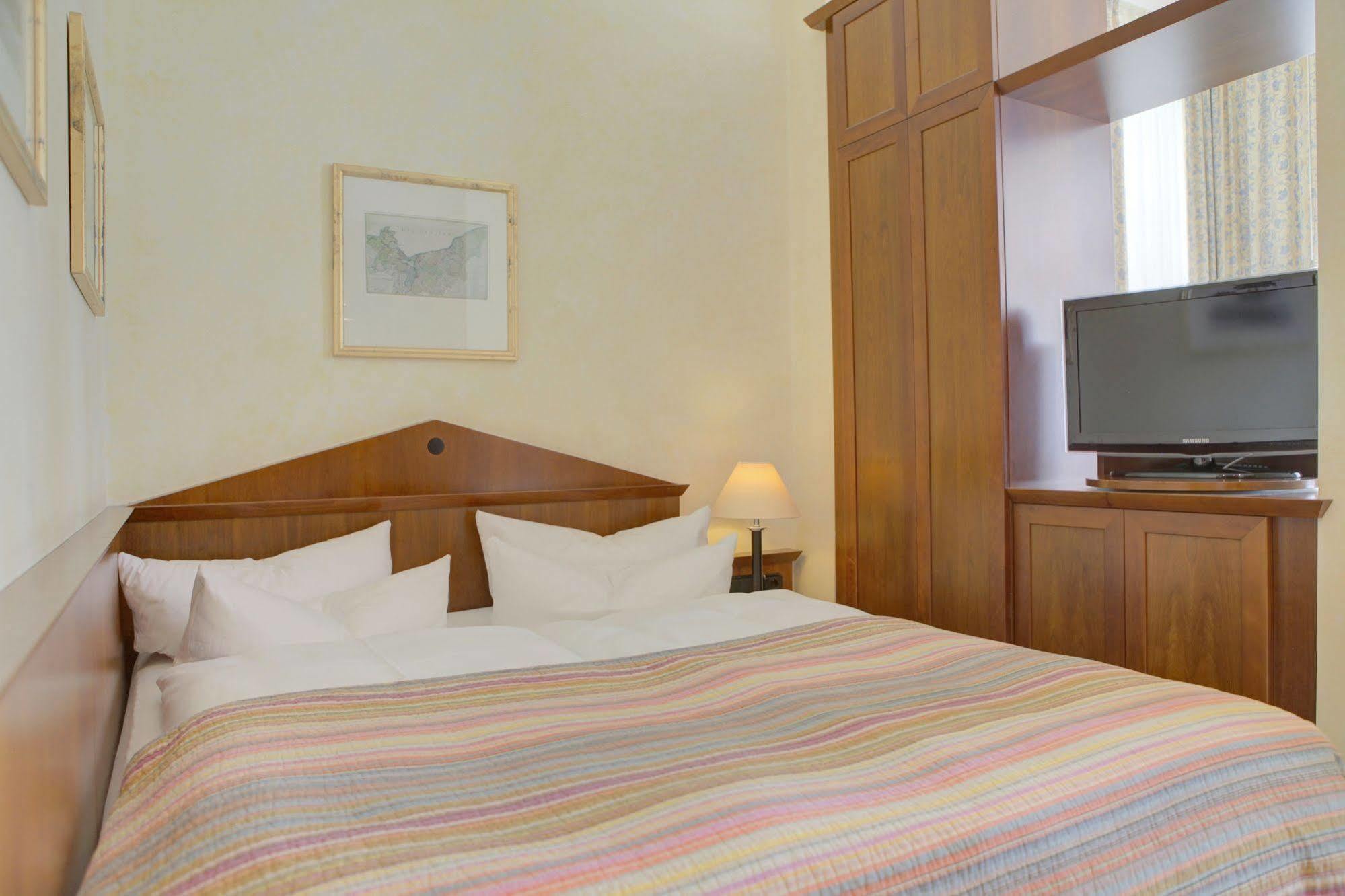 Aparthotel Seeschloesschen Zinnowitz Buitenkant foto
