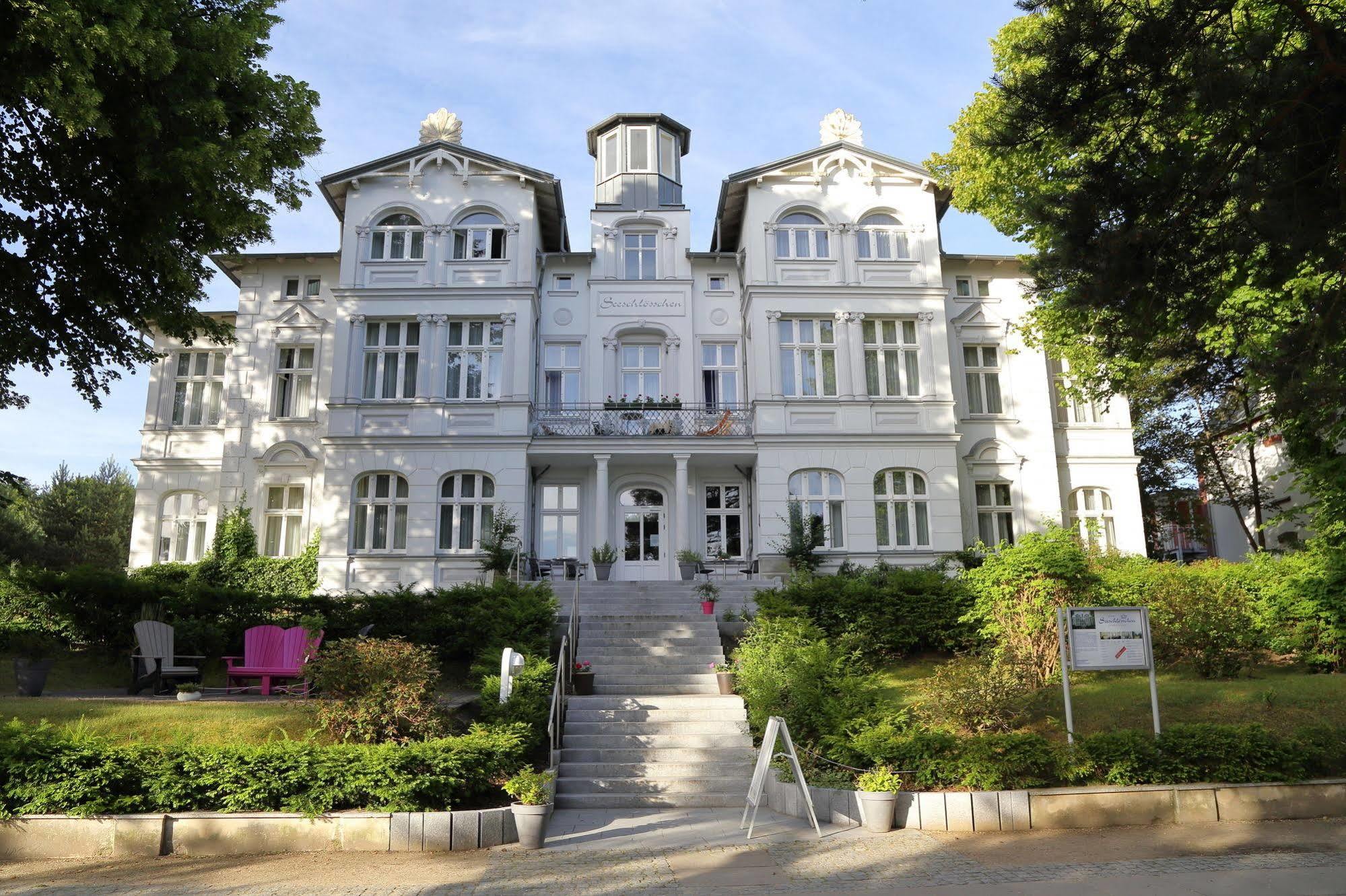 Aparthotel Seeschloesschen Zinnowitz Buitenkant foto